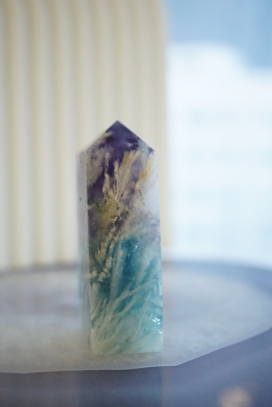 紫藍羽毛螢石柱 - ART OF GEM 