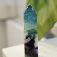 紫藍綠羽毛螢石柱 - ART OF GEM 