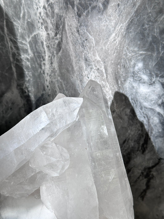 罕有金字塔形巴西白水晶簇 - ART OF GEM