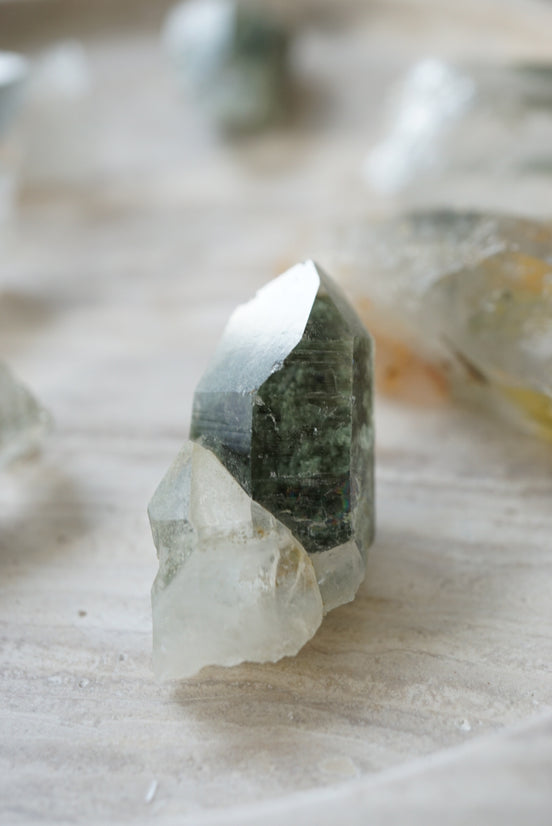 西藏喜馬拉雅綠幽靈原石 - ART OF GEM 