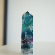 紫藍羽毛螢石柱 - ART OF GEM 