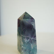 紫藍羽毛螢石柱 - ART OF GEM 
