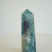 紫藍羽毛螢石柱 - ART OF GEM 