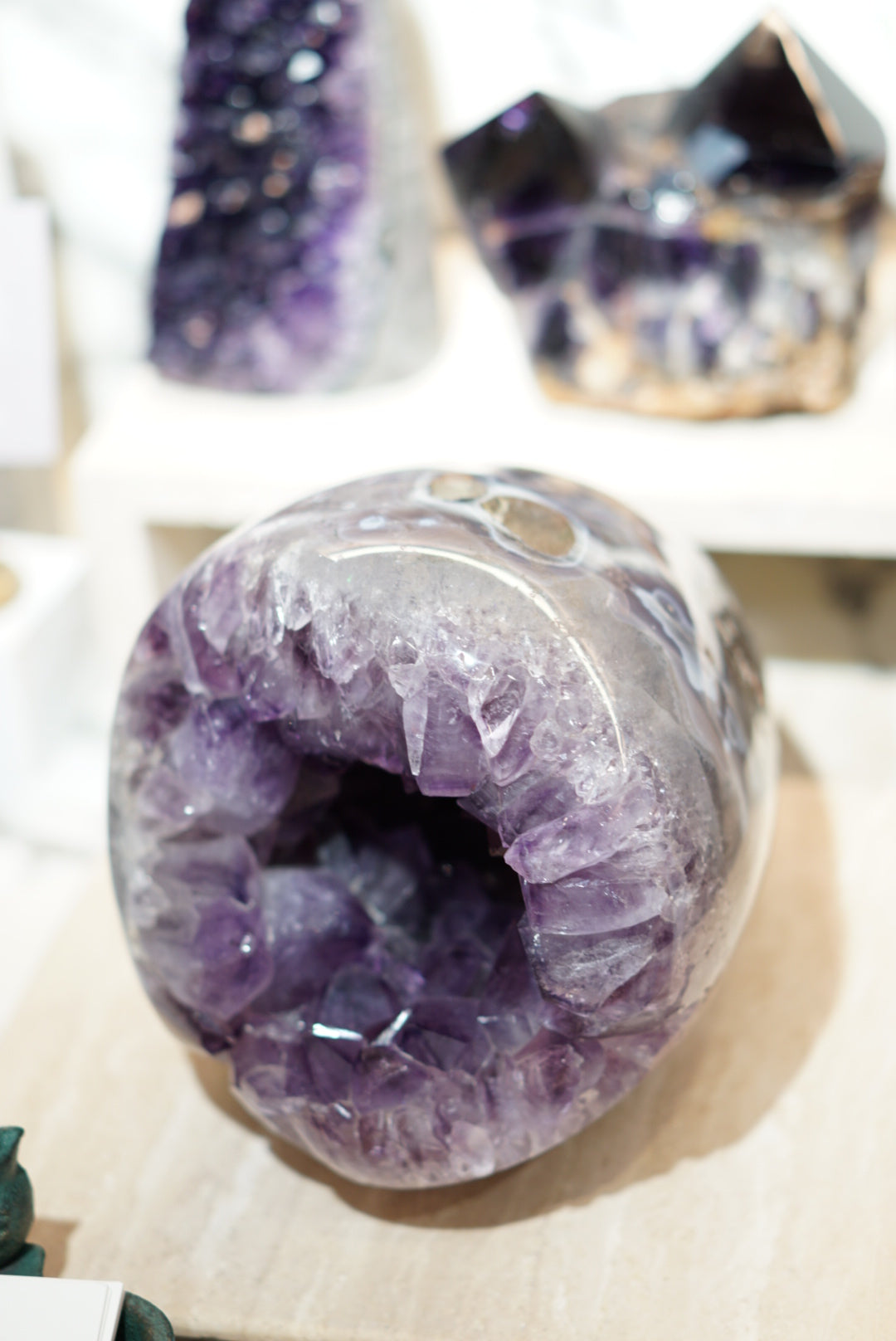 罕有巴西全瑪瑙拋光紫晶洞 Brazil Amethyst Geode with Agate - ART OF GEM 