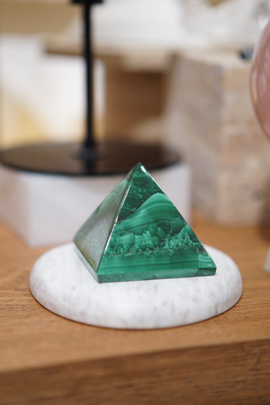 非洲孔雀石金字塔 - ART OF GEM 