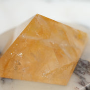 黄金治癒者/黃膠花金字塔 - ART OF GEM 