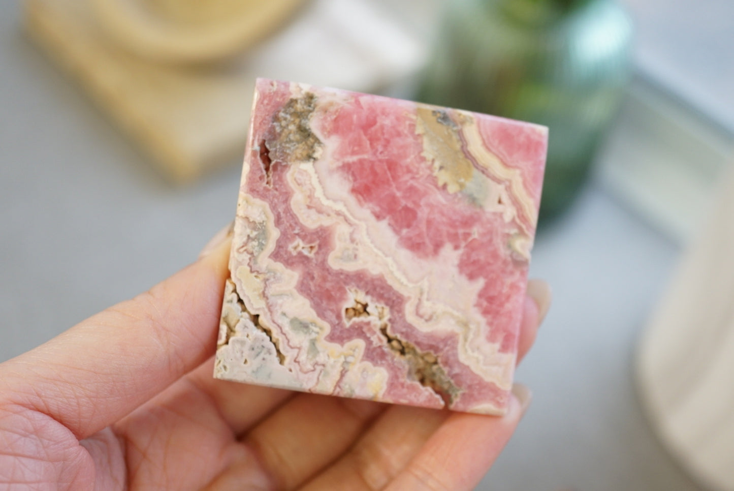 阿根廷紅紋金字塔 Rhodochrosite pyramid