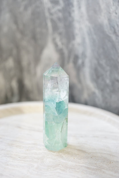 綠螢石柱  Fluorite Tower - ART OF GEM 