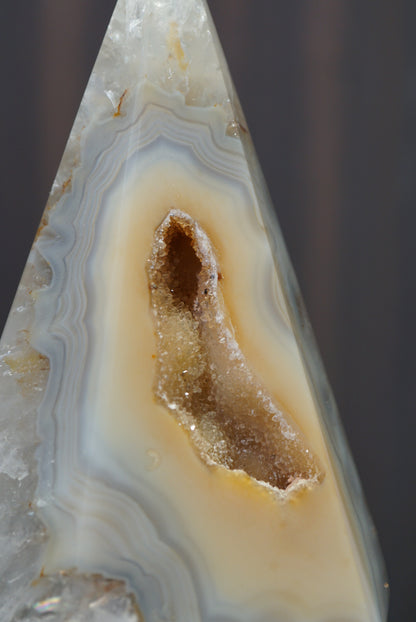 巴西藍紋瑪瑙黃瑪瑙擺設 Brazil Yellow and Blue laced agate - ART OF GEM 