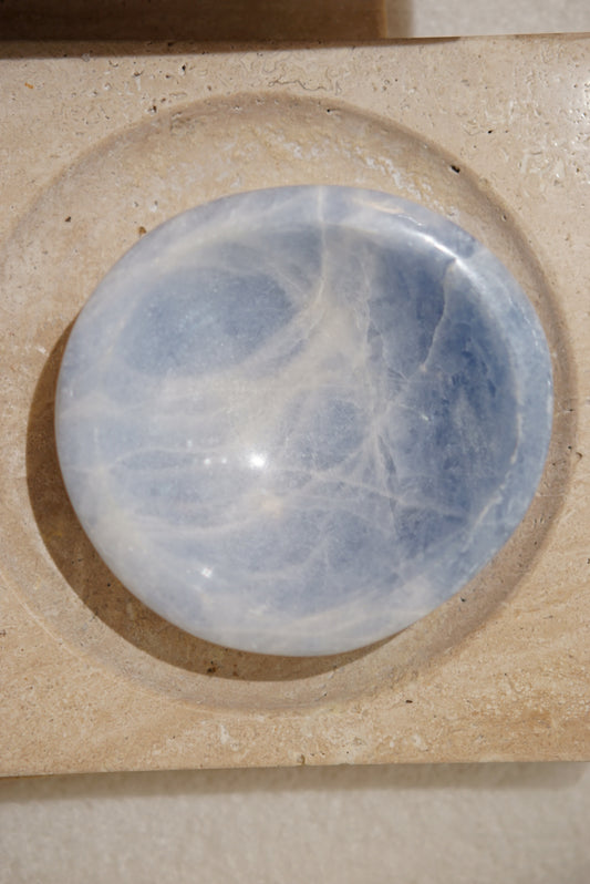 藍方解石碗 Blue Calcite Bowl