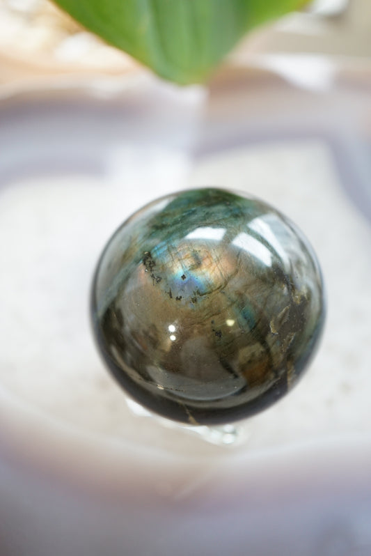 藍綠紫橙光拉長石球 Labradorite Sphere