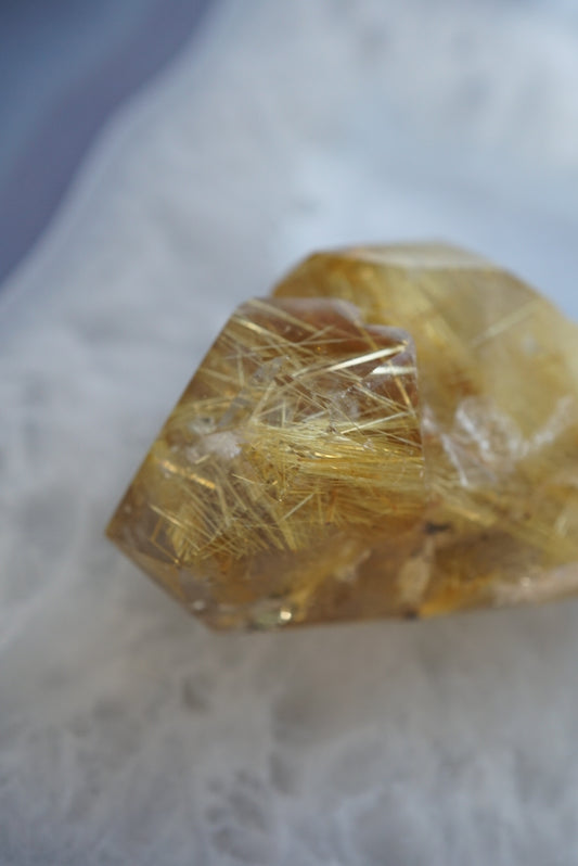 巴西金鈦晶 Golden Rutiled Quartz