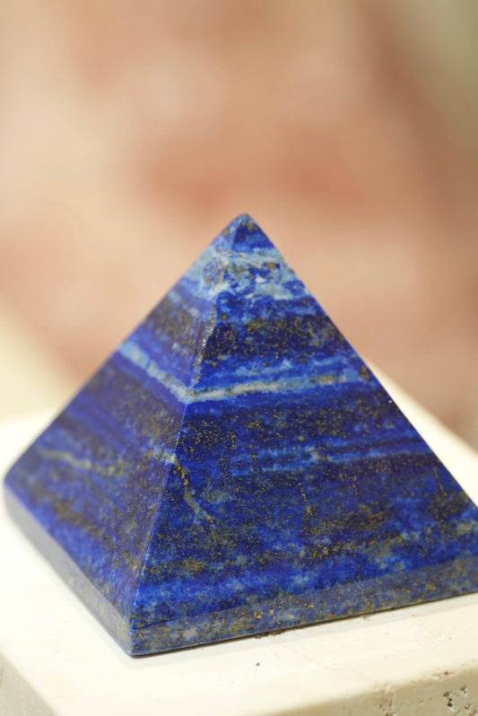 高品質 青金石金字塔