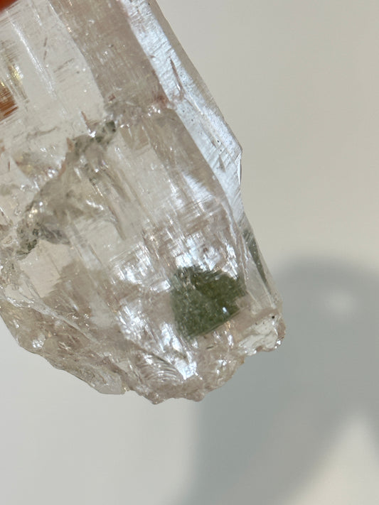 印度喜馬拉雅綠幽靈白水晶 (帶時光隧道) India Himalayan White Quartz with green phantom (with 2 time link windows)