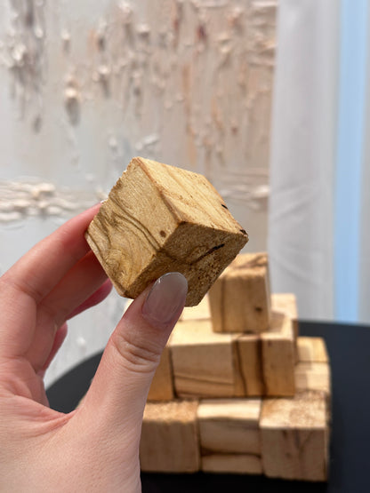 Bowls that sing 秘魯聖木方塊 Palo Santo Cube from Peru - ART OF GEM 