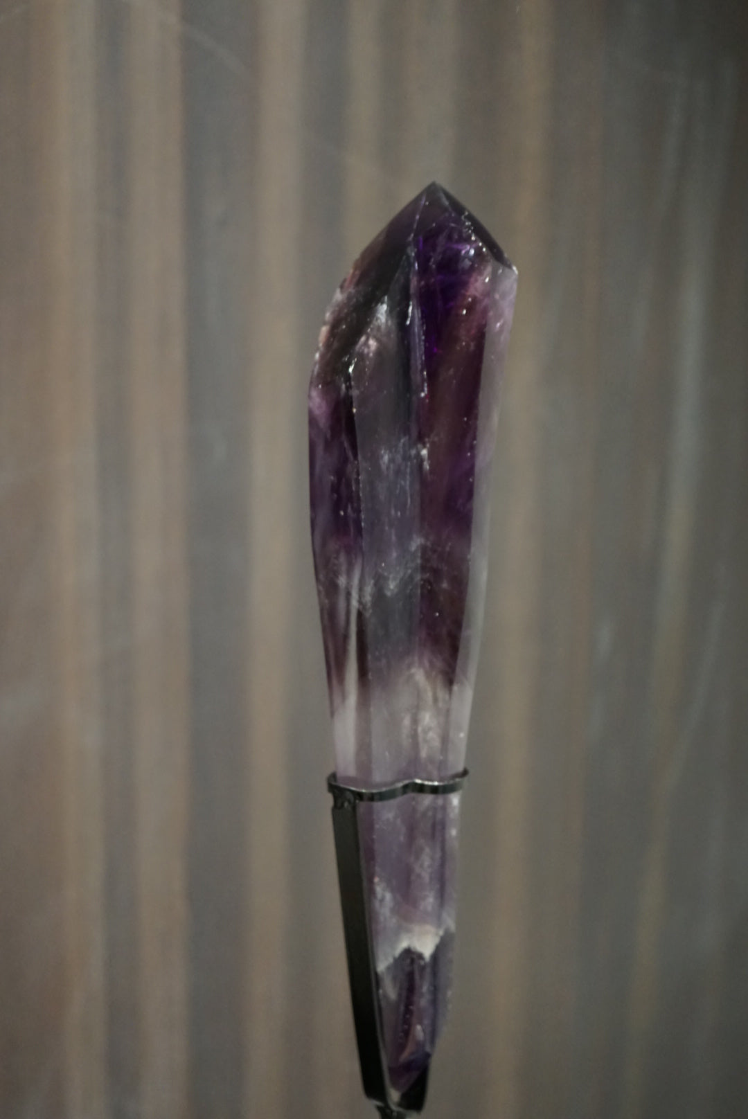 極濃色巴西紫晶權杖 （可旋轉底座）Brazil Scepter Amethyst (with rotating stand)