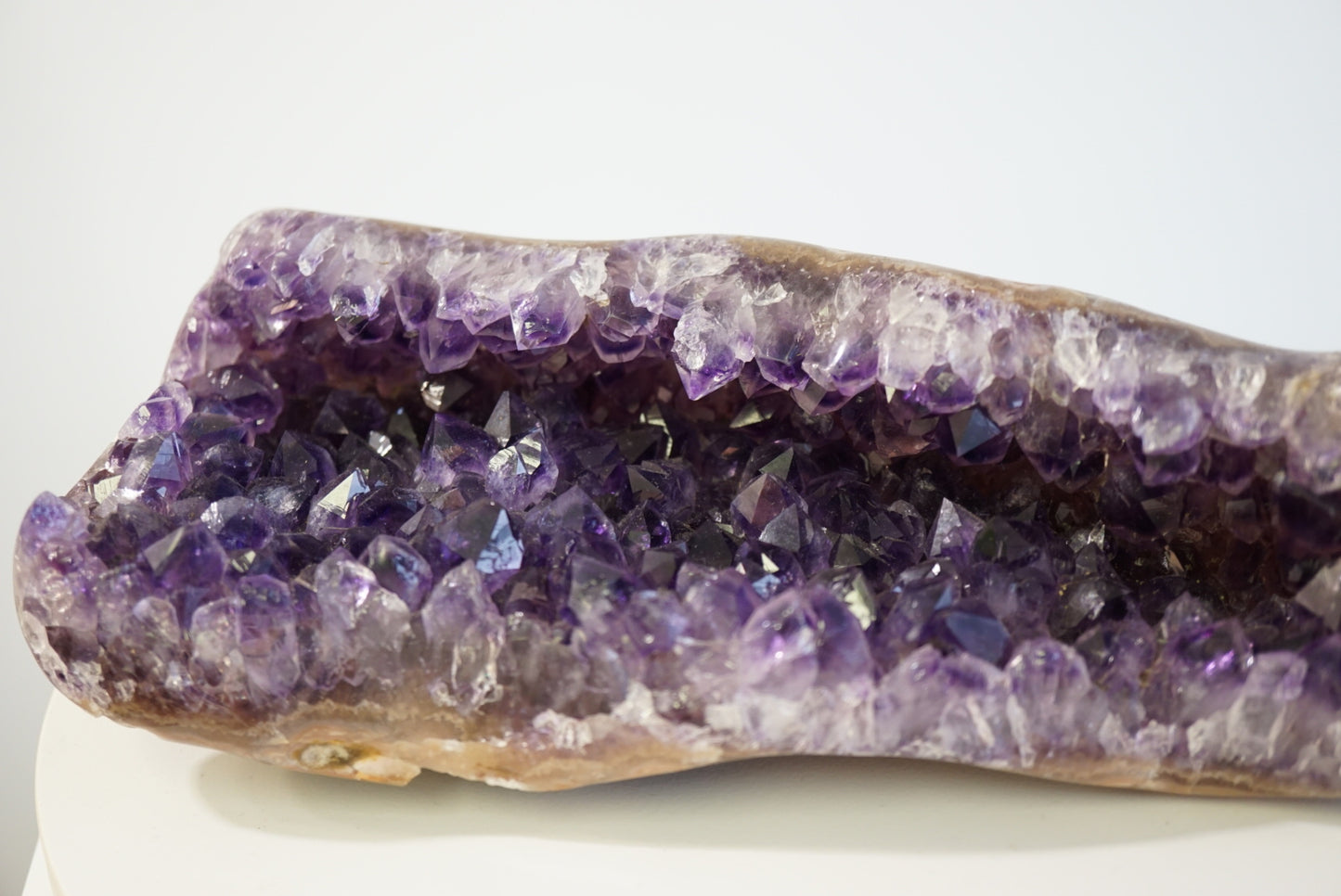 烏拉圭瑪瑙紫水晶洞 Uruguay Amethyst Geode with Agate