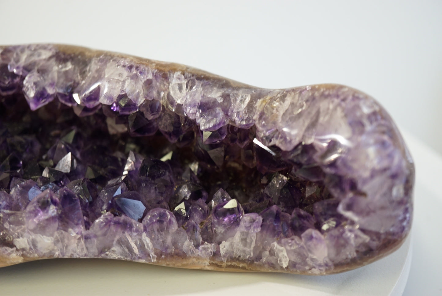 烏拉圭瑪瑙紫水晶洞 Uruguay Amethyst Geode with Agate