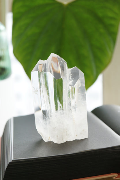 巴西三連生白水晶柱 Brazil White Quartz Tower - ART OF GEM 