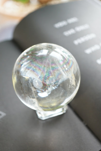 清透彩虹巴西白水晶球 Brazil White Quartz Sphere - ART OF GEM 