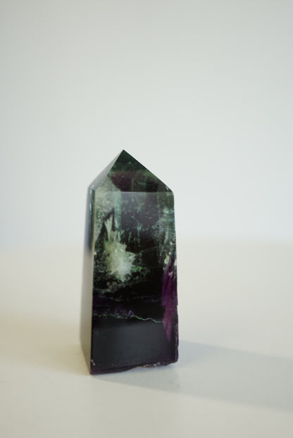 紫綠羽毛螢石柱  Fluorite Tower - ART OF GEM 