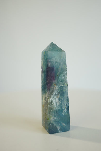 紫藍羽毛螢石柱  Fluorite Tower - ART OF GEM 