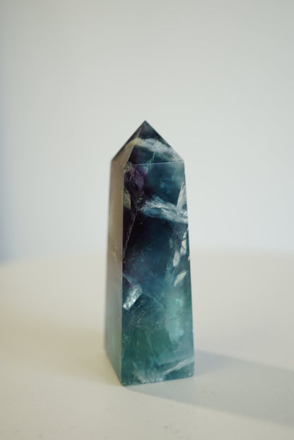 紫藍羽毛螢石柱  Fluorite Tower - ART OF GEM 
