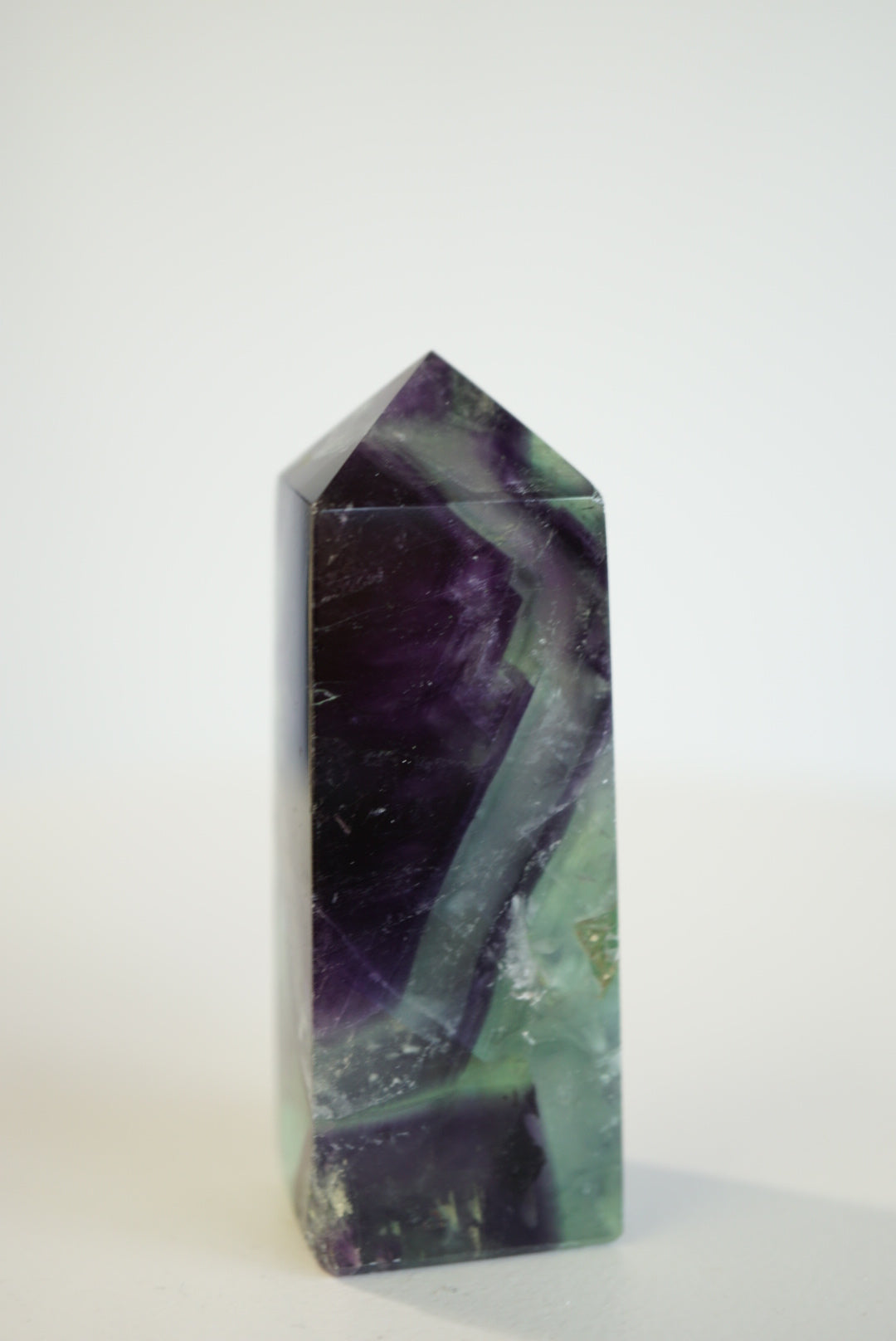 紫綠羽毛螢石柱  Fluorite Tower