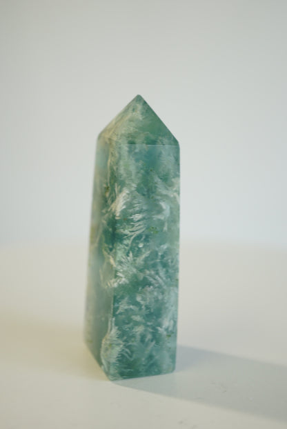 綠羽毛螢石柱  Fluorite Tower - ART OF GEM 