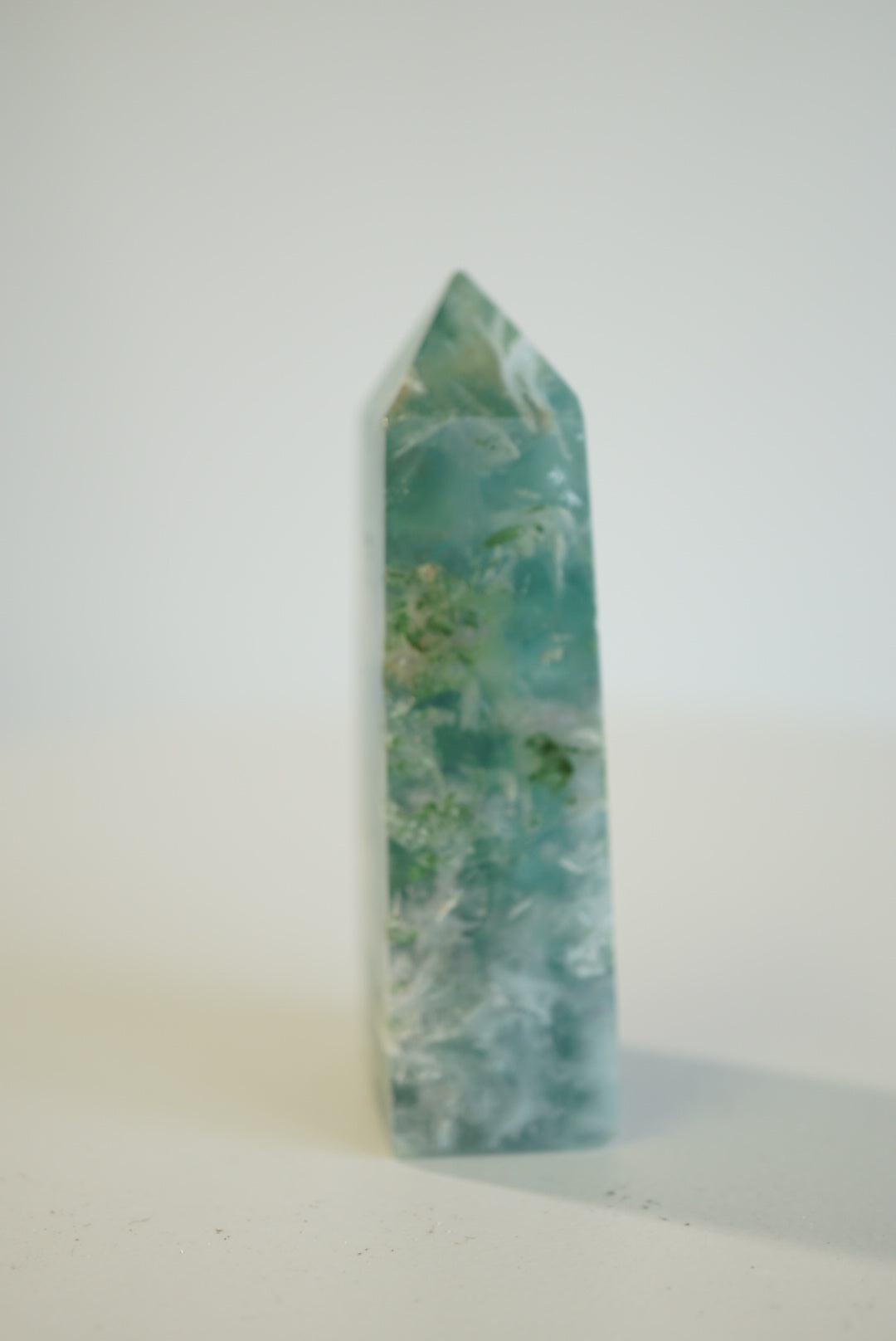 綠羽毛螢石柱  Fluorite Tower