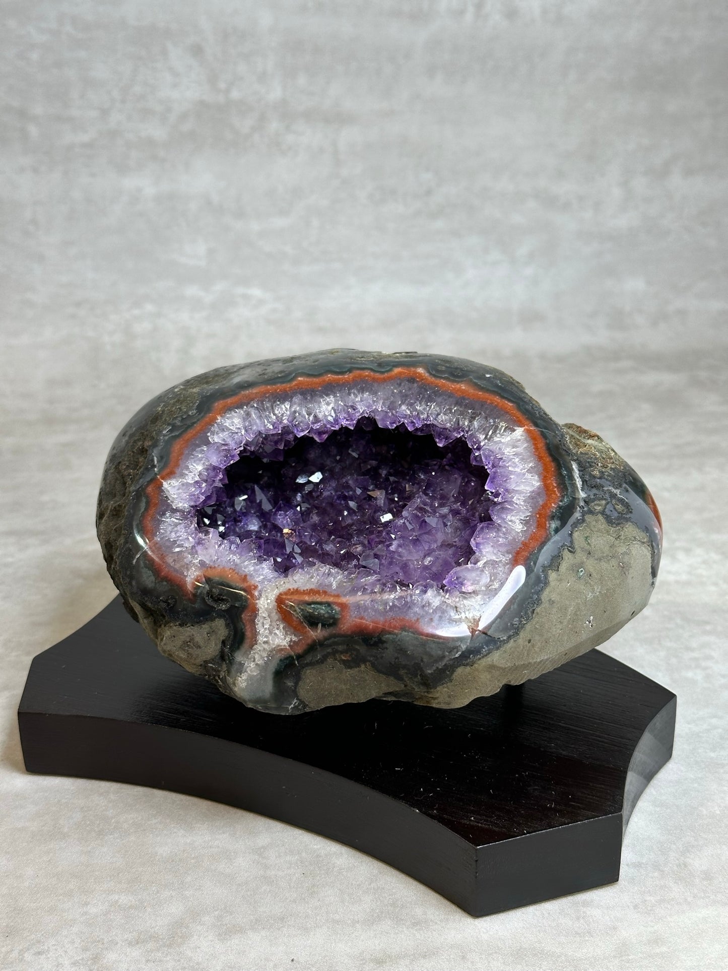 烏拉圭紫水晶洞 Uruguay Amethyst Geode