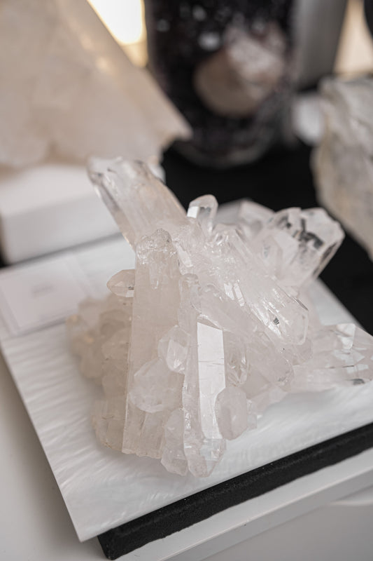 1.2KG巴西白水晶簇 Brazil White Quartz Cluster