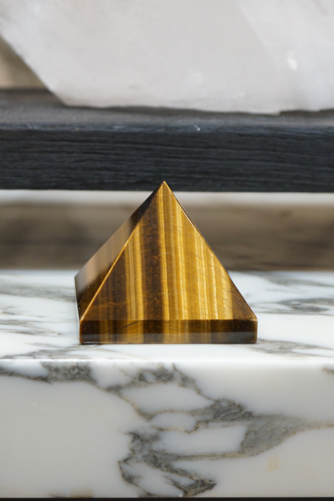 虎眼石金字塔 Tiger Eye Pyramid - ART OF GEM 