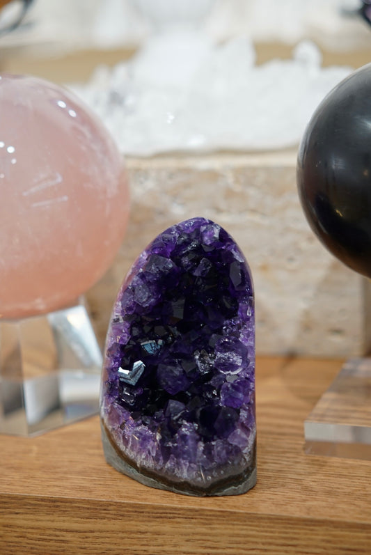 烏拉圭頂級紫晶鎮 Uruguay Amethyst Cluster