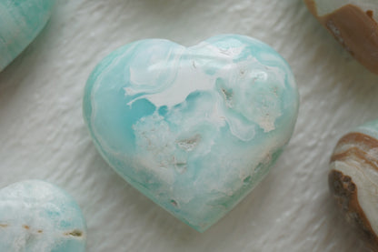 藍加勒比方解石心心 Caribbean Blue Calcite Heart - ART OF GEM 