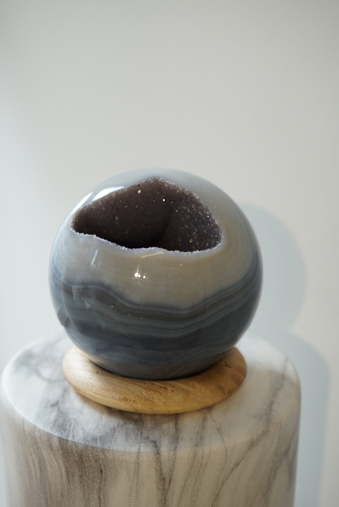 巴西藍瑪瑙開口笑 Brazil agate Sphere