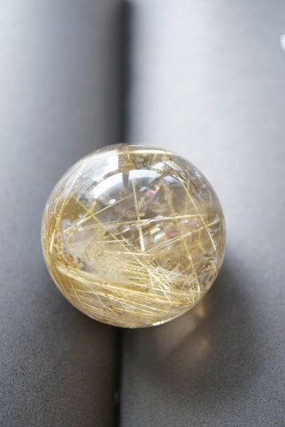 金鈦晶球Golden Rutiled Quartz Sphere - ART OF GEM 