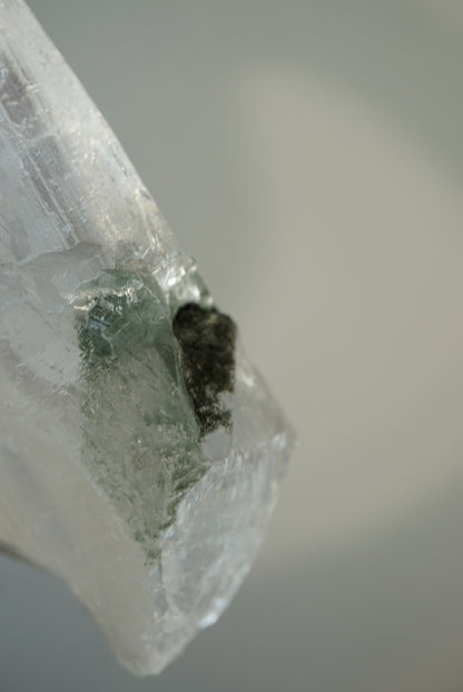 印度喜馬拉雅綠幽靈白水晶 India Himalayan White Quartz with green phantom - ART OF GEM 