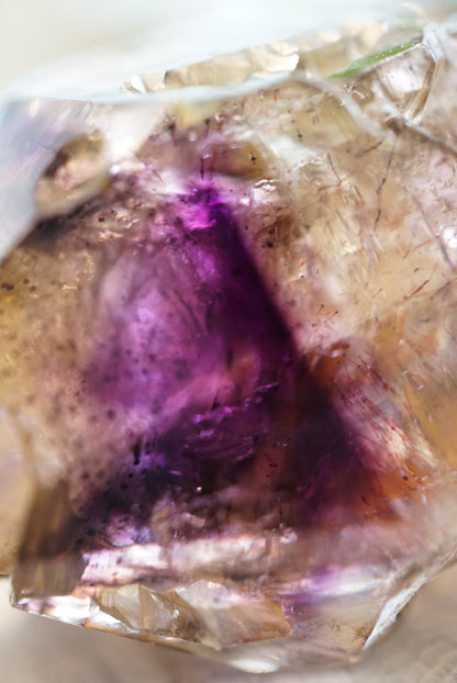 紫髮骨幹超級七 （帶草莓晶）Raw Super Seven with Strawberry Quartz - ART OF GEM 