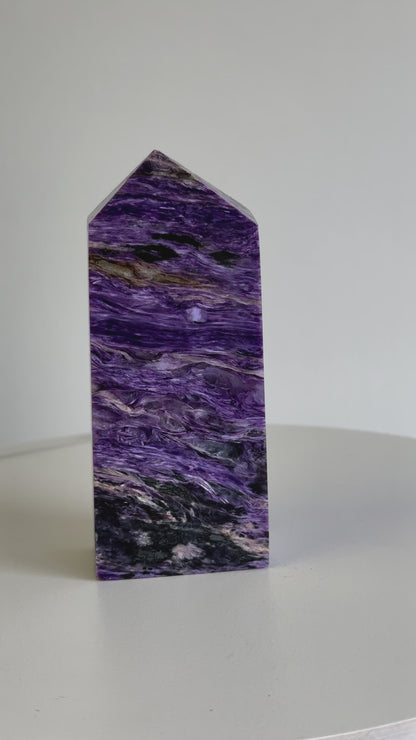 紫龍晶柱 Charoite Tower