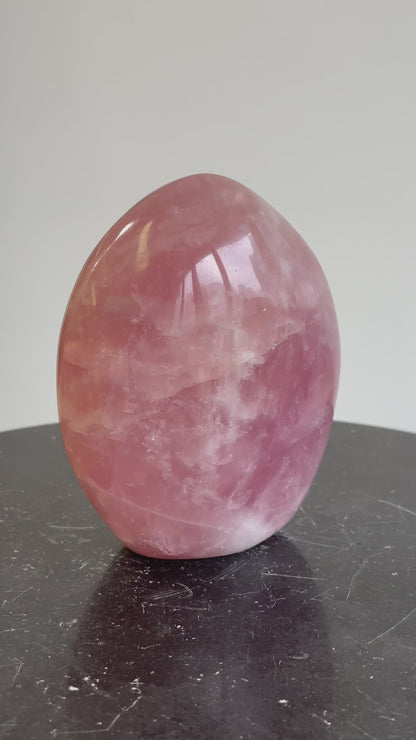 巴西粉晶擺件 Brazil Rose Quartz