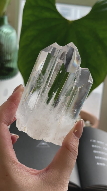 巴西三連生白水晶柱 Brazil White Quartz Tower