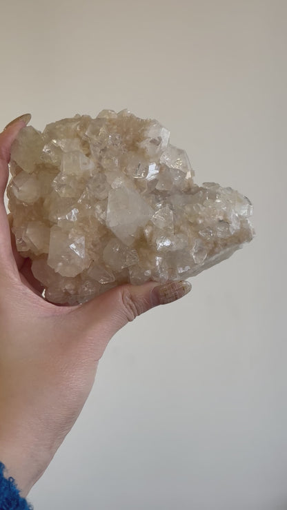 Top quality 印度鑽石魚眼晶簇共生沸石 Raw India Diamond Apophyllite with stilbite