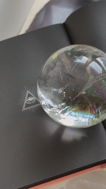 清透彩虹巴西白水晶球 Brazil White Quartz Sphere