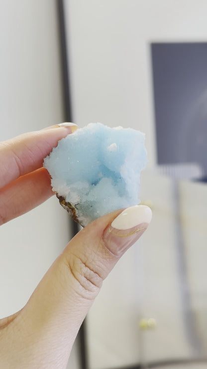 藍霰石/ 藍文石原石 Raw Blue Aragonite