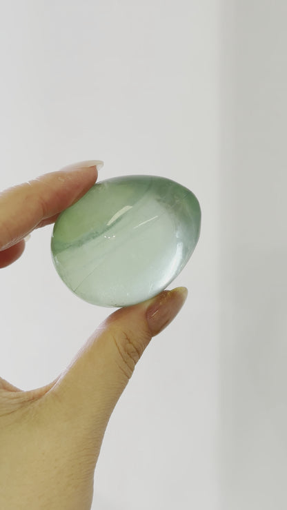 巴西綠螢石蛋 Brazil Green Fluorite Egg