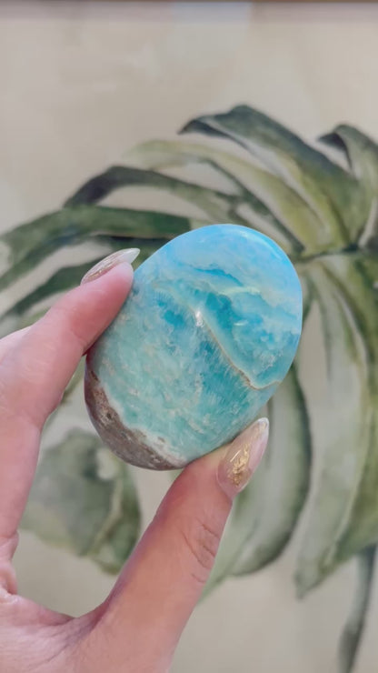 藍霰石/ 藍文石 Blue Aragonite Palm stone
