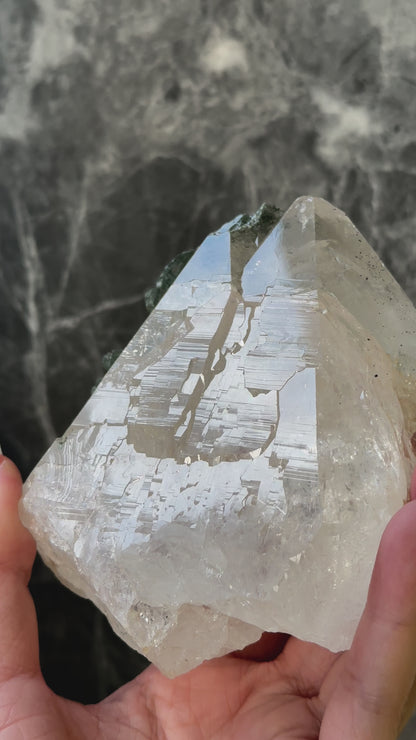印度喜馬拉雅浮生綠幽靈白水晶 India Himalayan White Quartz with green phantom