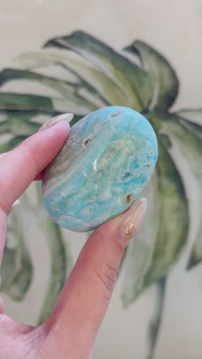 藍霰石/ 藍文石 Blue Aragonite Palm stone
