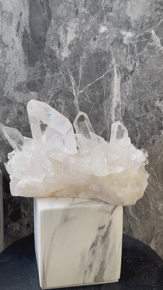 3.8KG 巴西白水晶簇 Brazil White Quartz Cluster